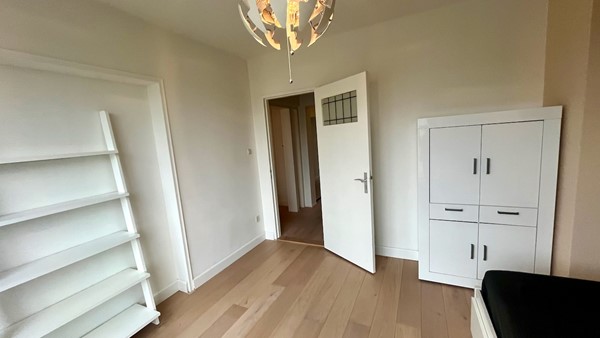 Medium property photo - Breitnerlaan, 2596 GZ Den Haag